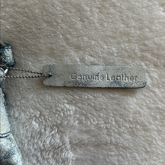 Nino Bossi Genuine Leather Distressed Shoulder Bag - Picture 6 of 11